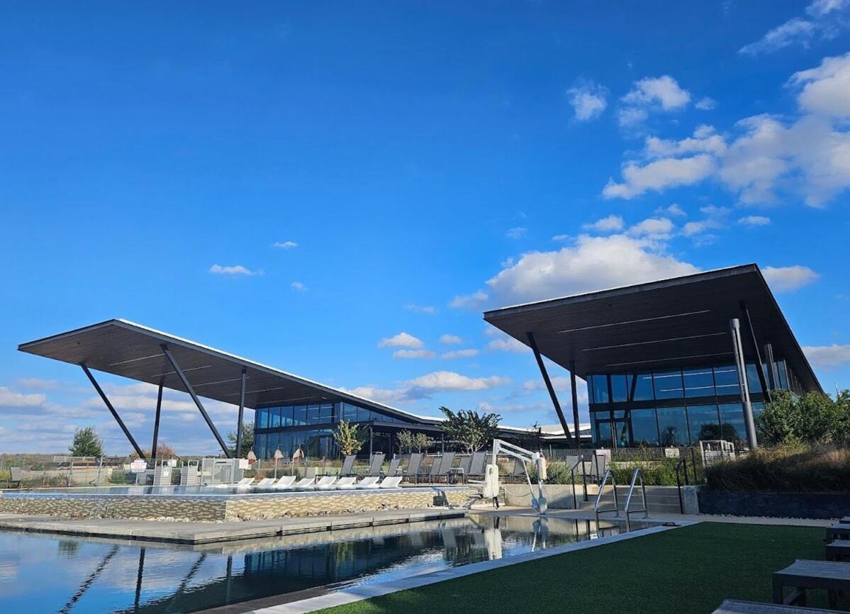 Luxury 2st Home, By Airport, Gym, Pool Austin