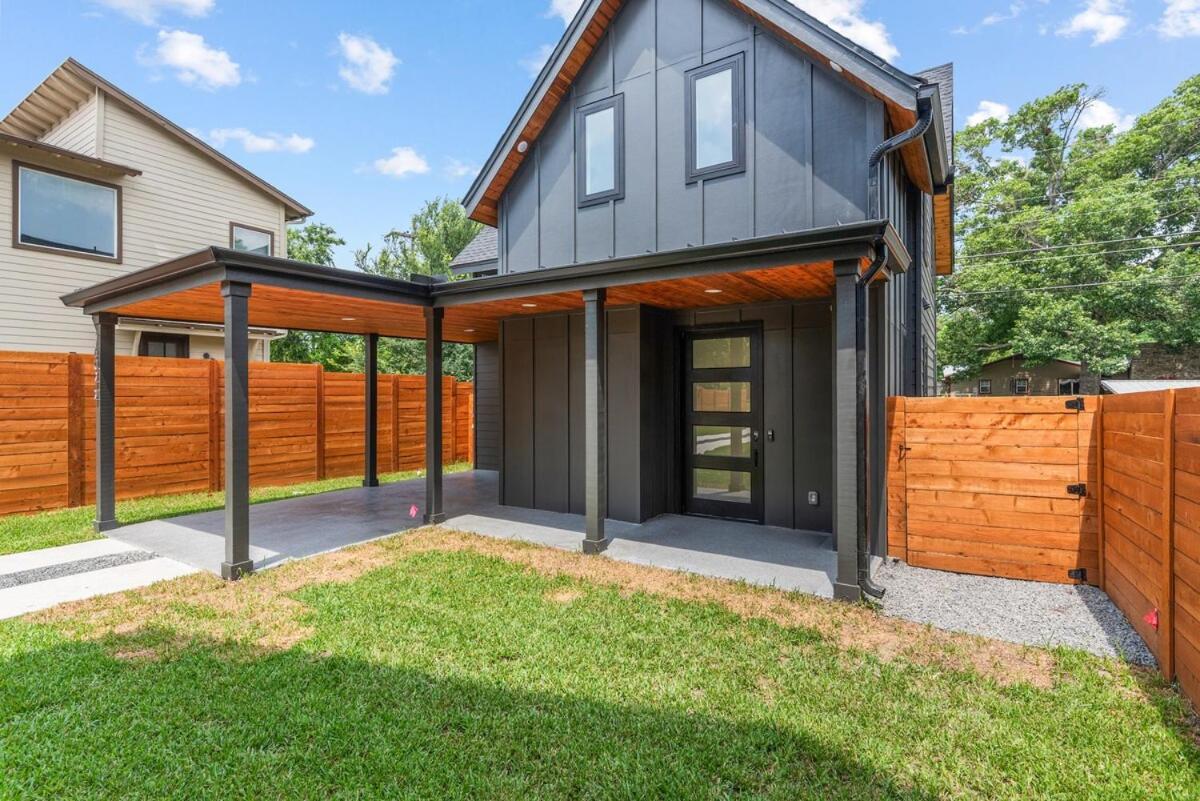 Beautiful And Modern Villa Austin