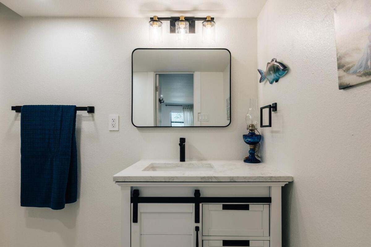 Newbuild 1br2bd1ba By Soco Eateries Big Fenceyard *