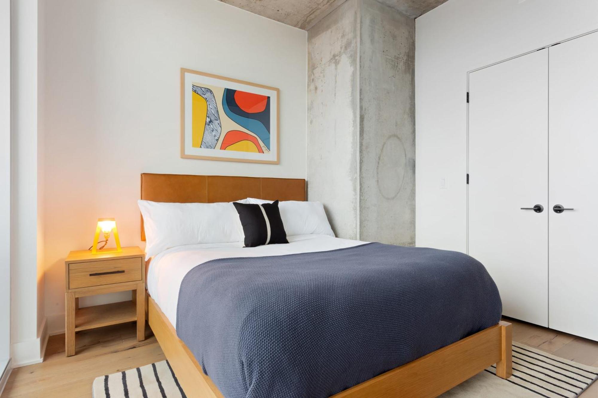 2 In New High Rise Luxe Amenities Rooftop Pool Gymyoga Austin