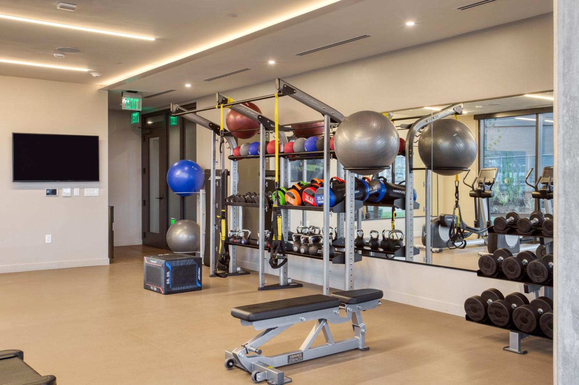 2 In New High Rise Luxe Amenities Rooftop Pool Gymyoga Holiday home Austin