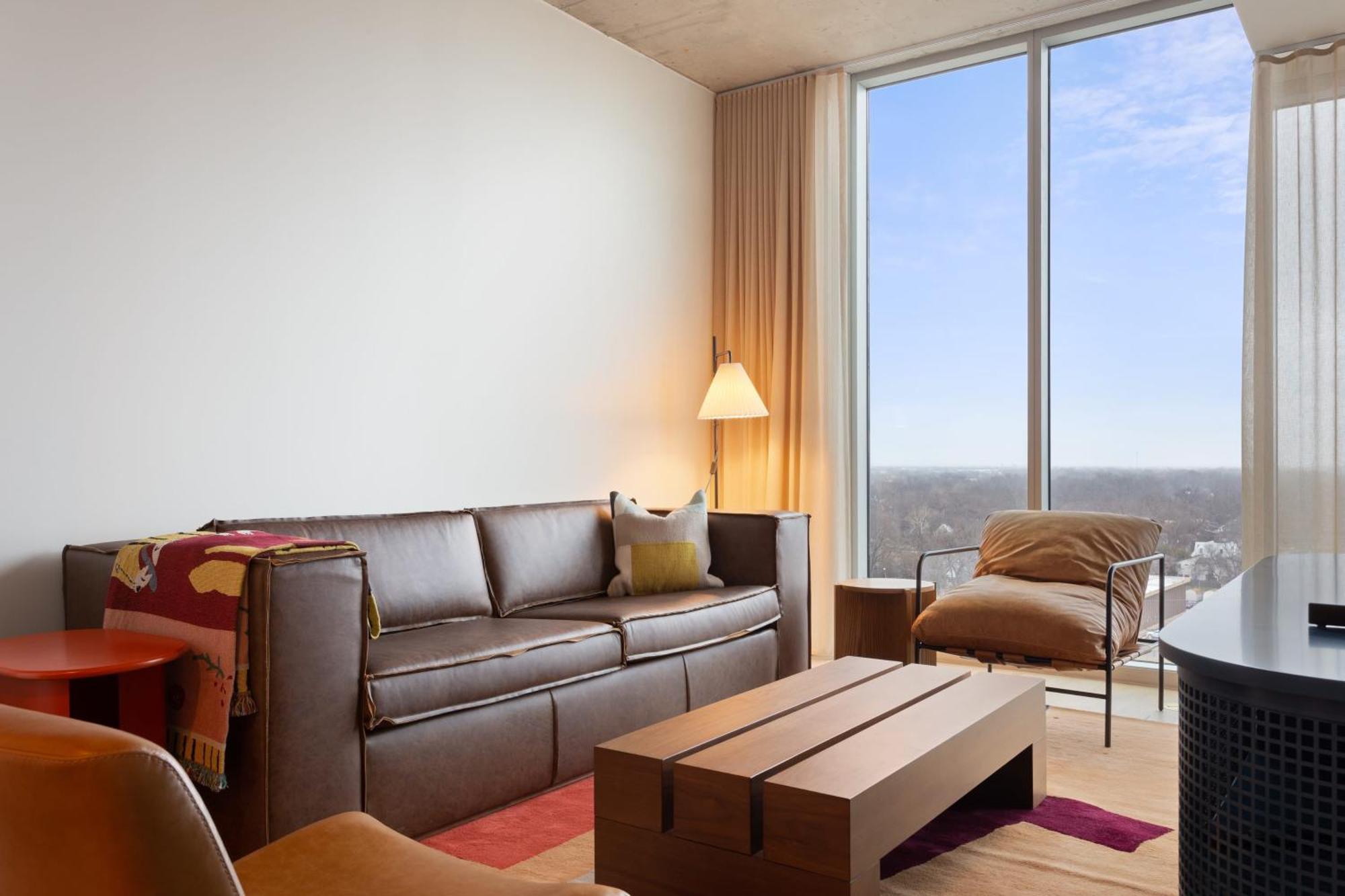 2 In New High Rise Luxe Amenities Rooftop Pool Gymyoga Holiday home *