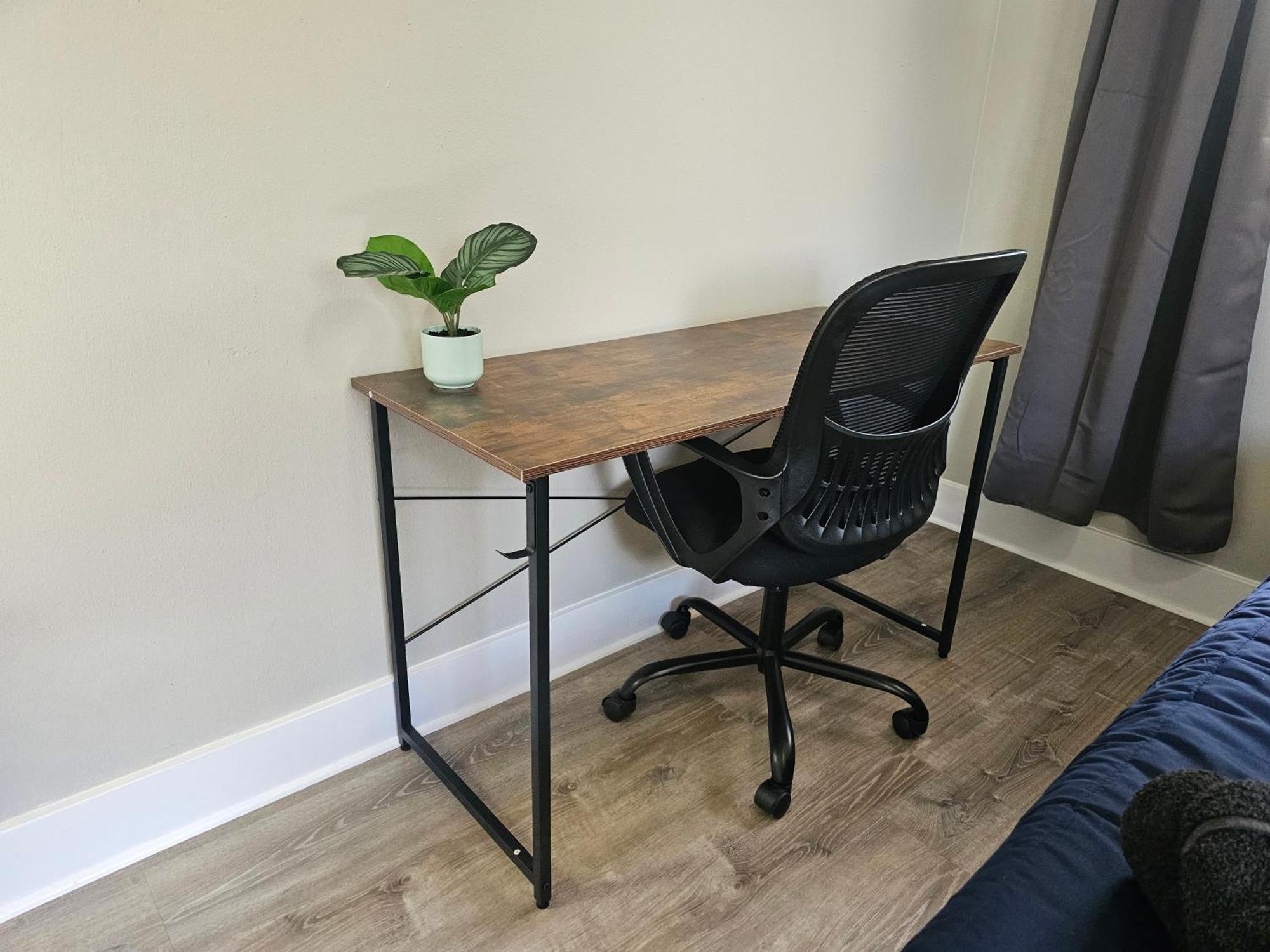 Homey 2br Near Dt&airport Holiday home