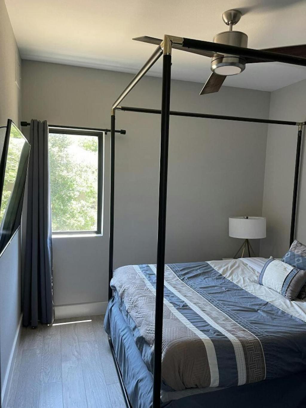Modern 2-home Oasis W Pool & Hot Tub In Dt Holiday home