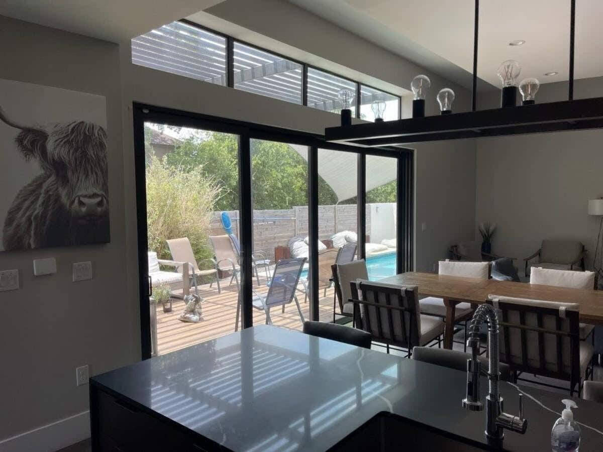 Modern 2-home Oasis W Pool & Hot Tub In Dt Holiday home