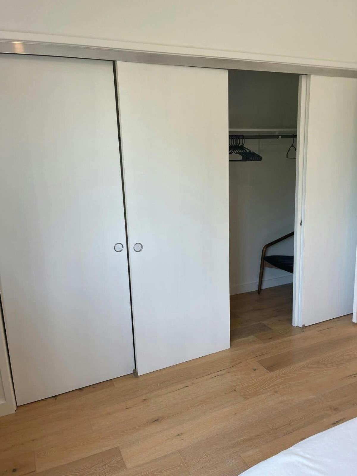 Upscale 2br W Patio, City Views, Walk To Dt