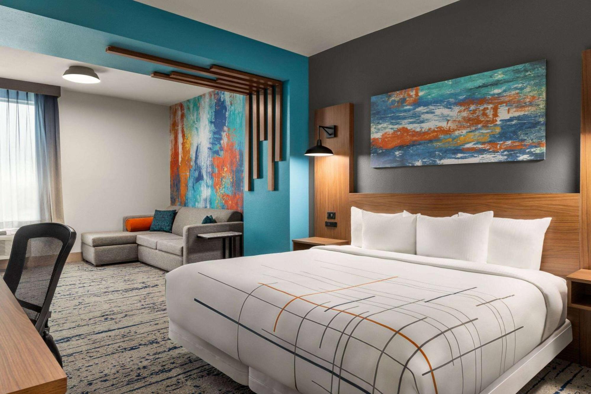 Hotel La Quinta & By Wyndham South Austin