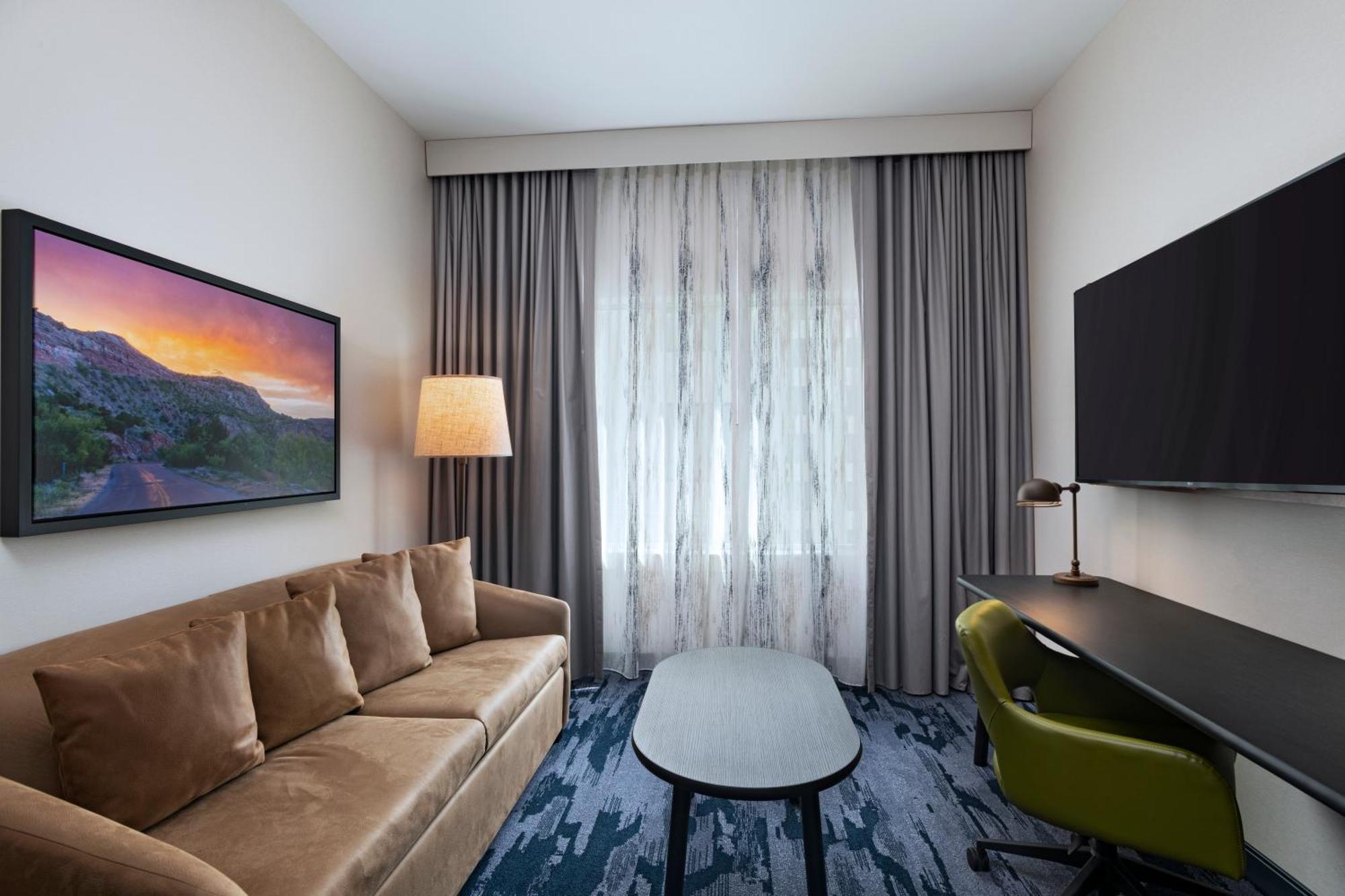Fairfield Inn & Suites Austin Downtown *