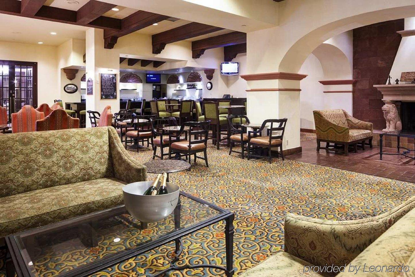 Doubletree By Hilton Hotel Austin