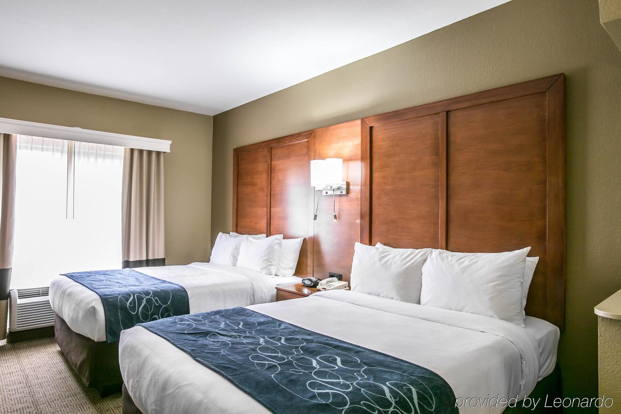Hotel Comfort Nw Lakeline