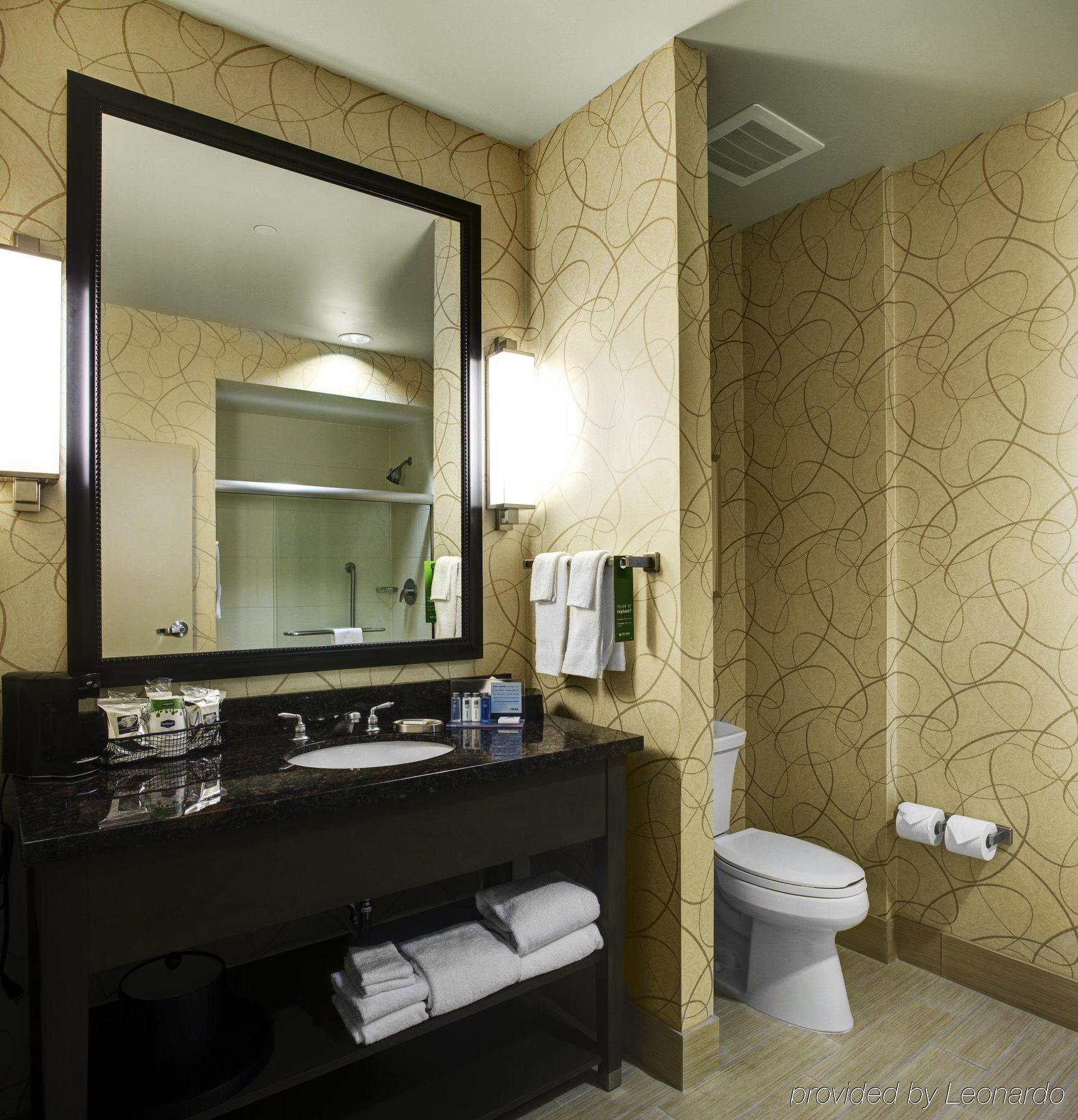 Hampton And Capitol Hotel Austin