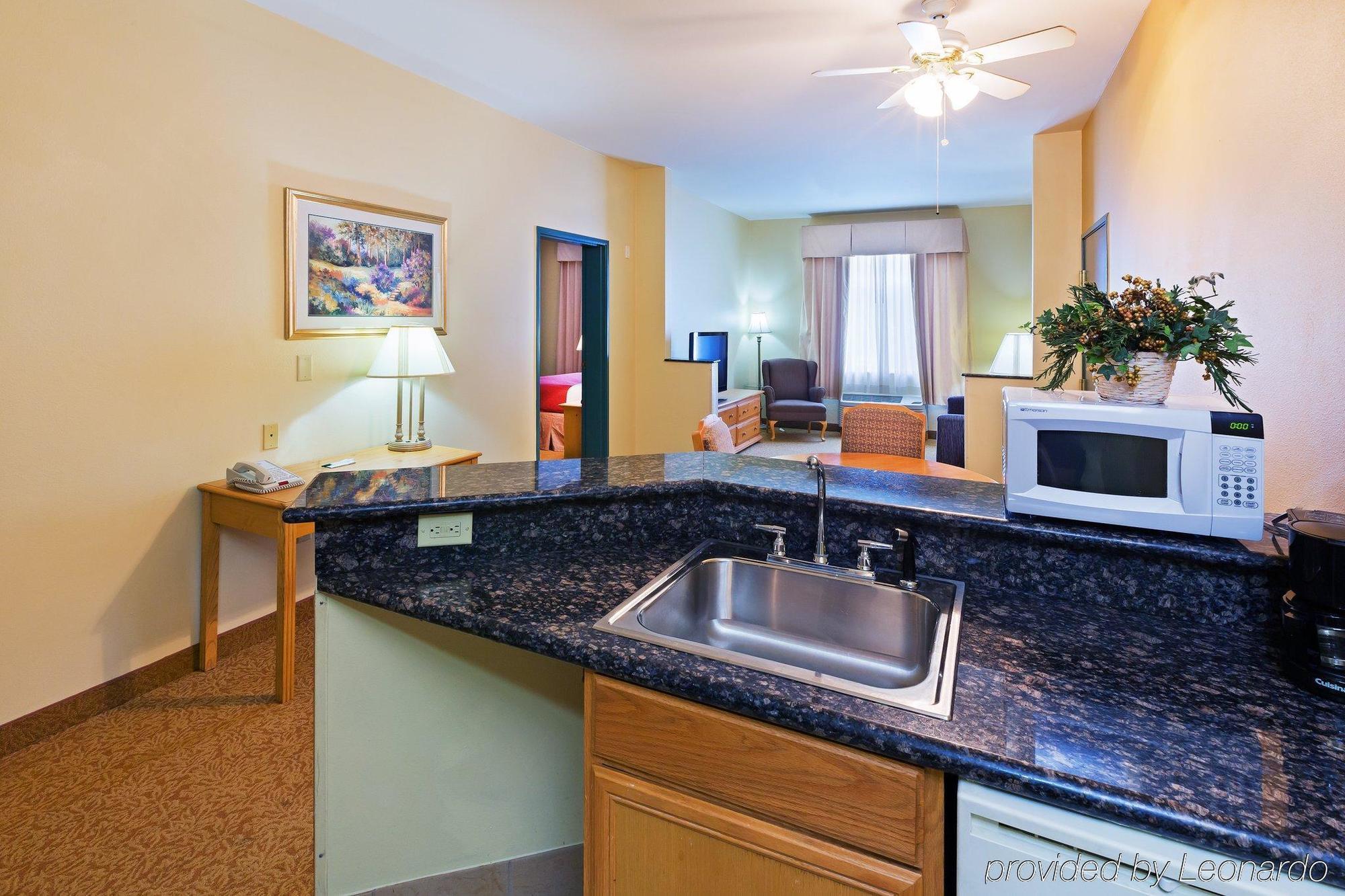 Country & By Radisson, Austin-university, Tx Hotel 3*