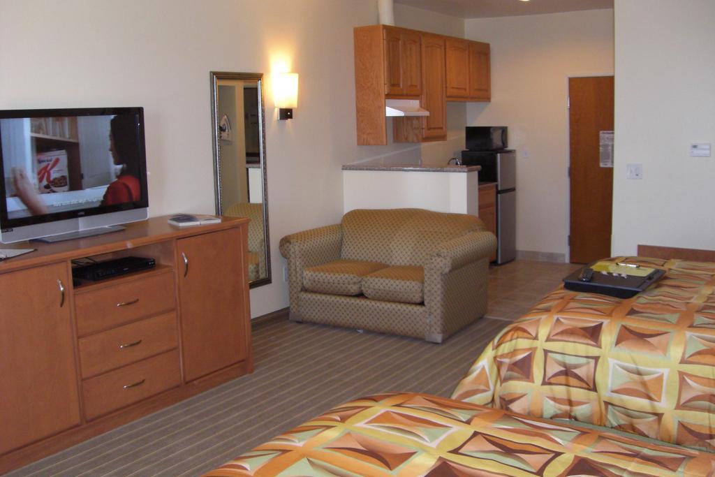 Hotel Super 8 By Wyndham Austin/airport North Austin