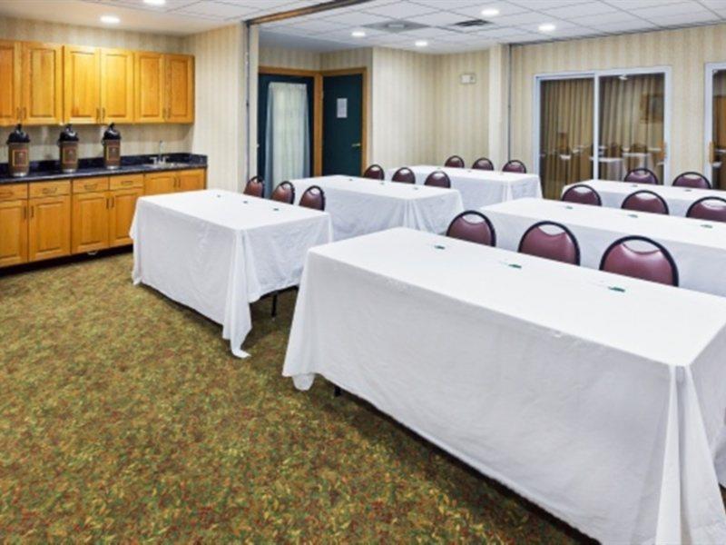Hotel Country & By Radisson, Austin-university, Tx 3*