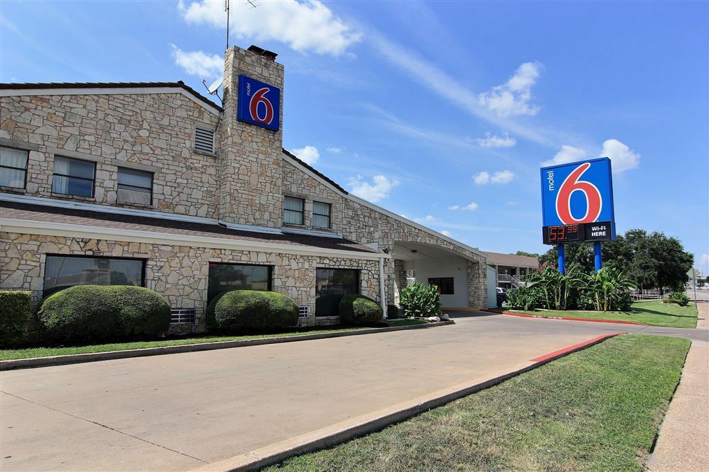 6 Austin, Tx - Downtown Ut 3* Austin