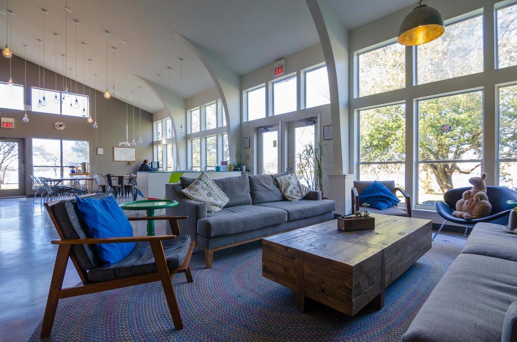 Hi - Hostel Austin