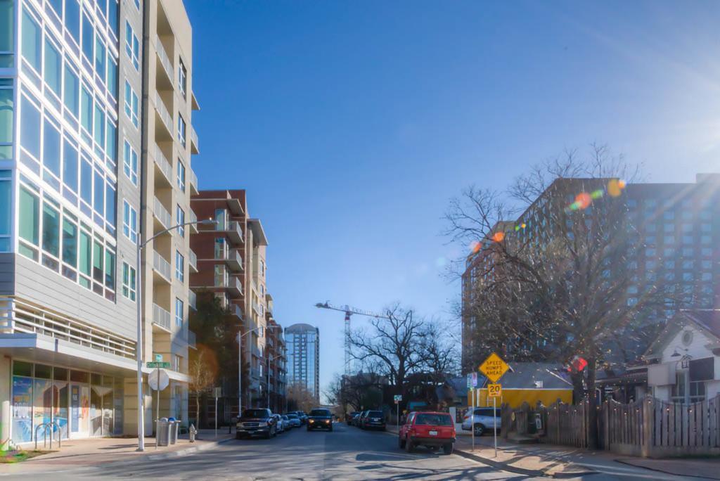 Locale Austin - Rainey Street