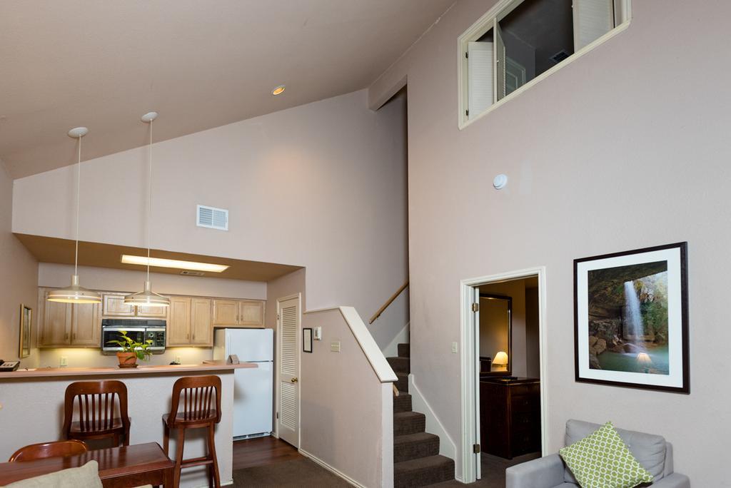 Habitat Hotel