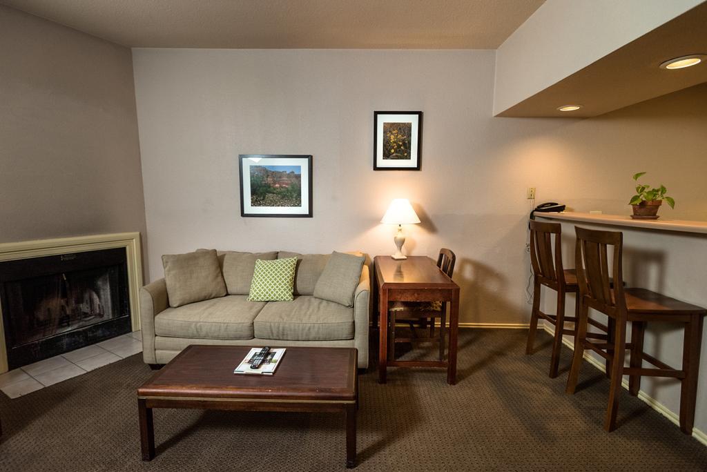 Hotel Habitat 3*