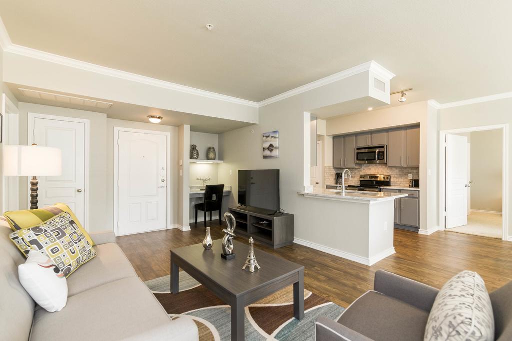 Apartment Downtown District By Yourent Austin