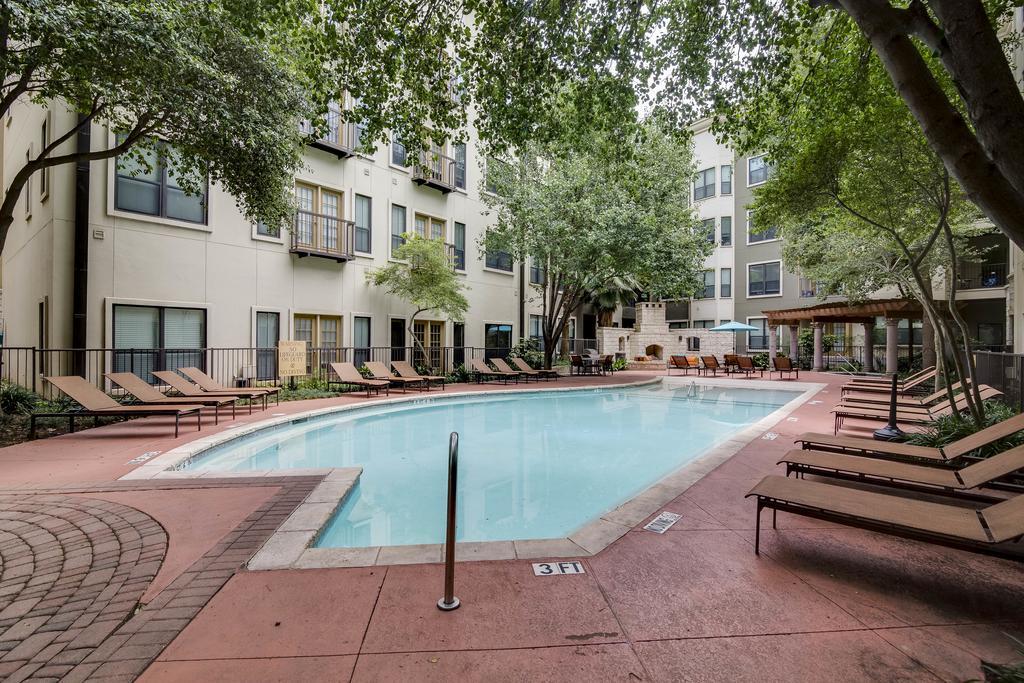 Downtown District By Yourent Apartment *