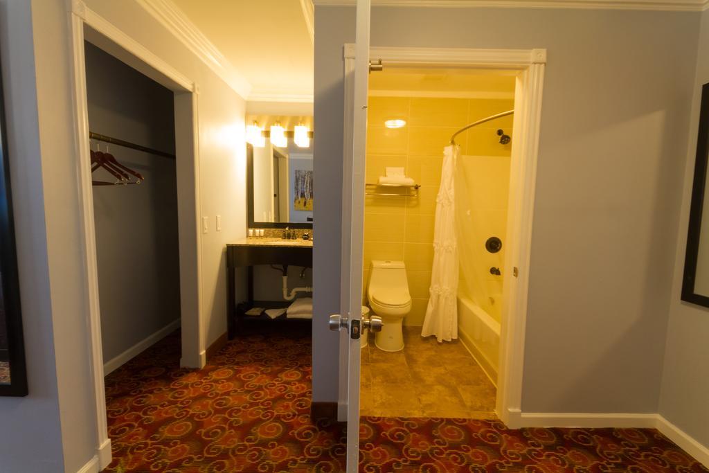 Peers Hotel 3*