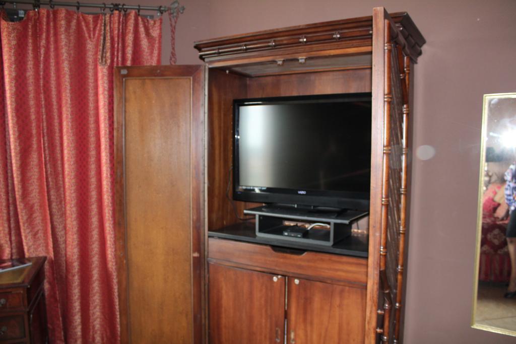 La Villa Vista Bed & Breakfast 3*