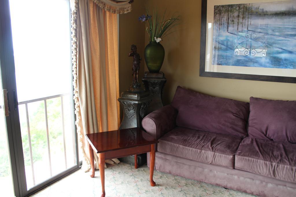 La Villa Vista Austin