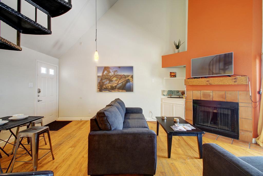 Austinstays 4 Bedroom Downtown Apartment *