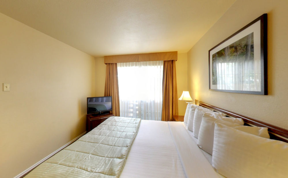 Habitat Hotel