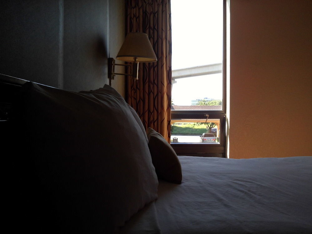 Hotel Western