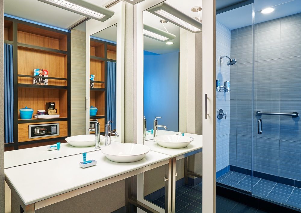 Aloft Downtown 3*