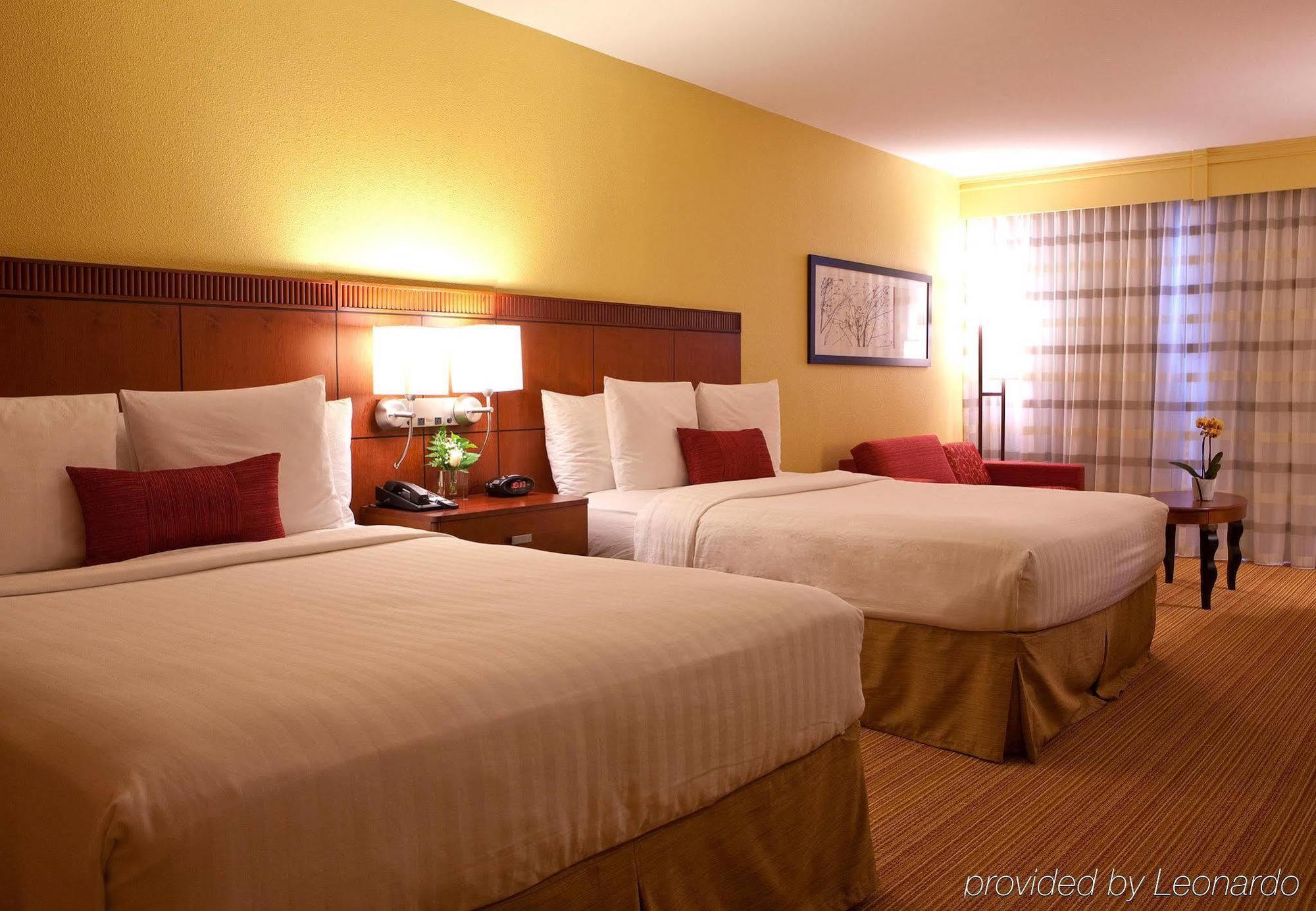 Courtyard Downtown/convention Center 3* Austin