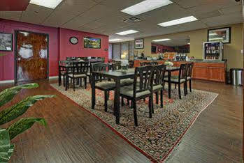 Peers Hotel
