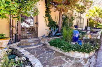 La Villa Vista Austin