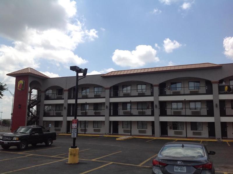 Super 8 By Wyndham University/downtown Area Motel