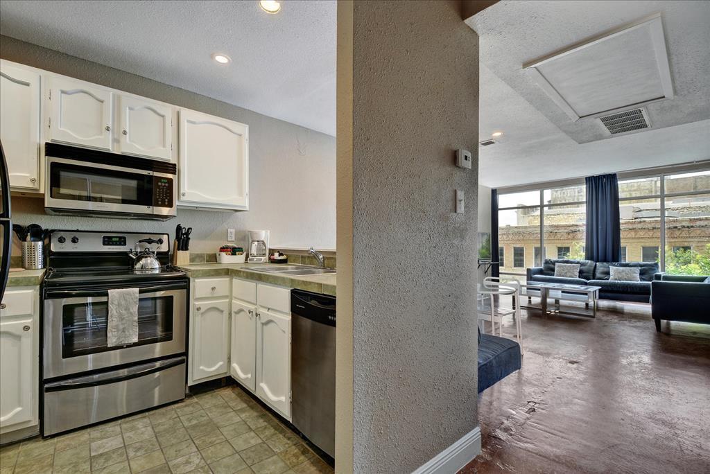 Littlefield Lofts #304 *