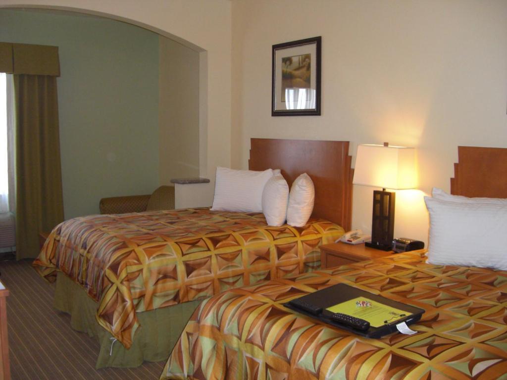 Hotel Super 8 By Wyndham Austin/airport North Austin