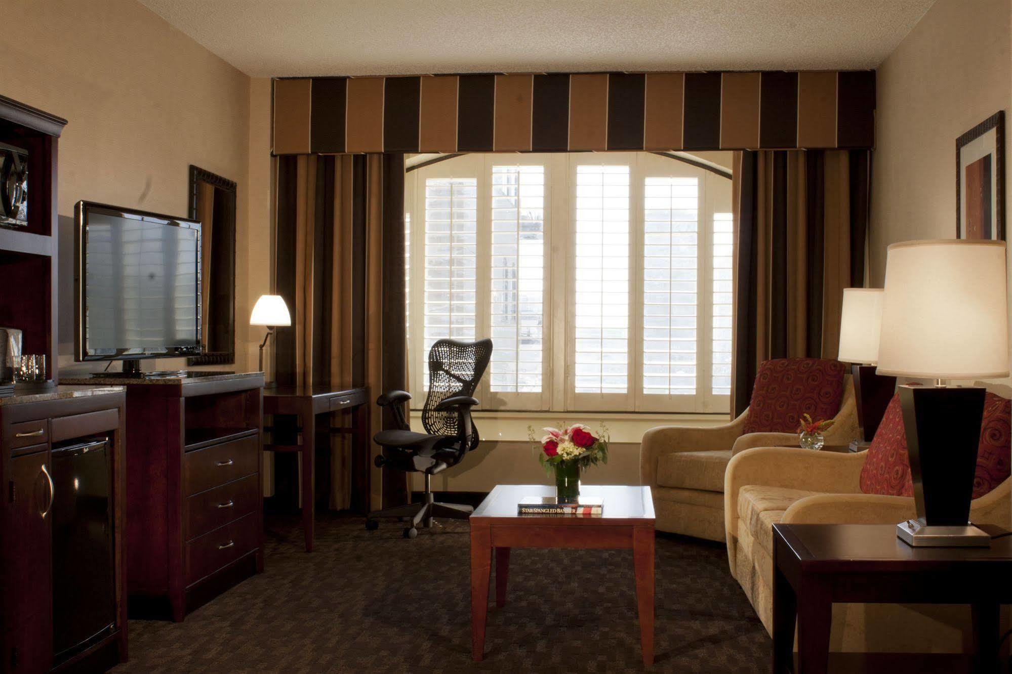 Hilton Garden Downtown-convention Center 3*