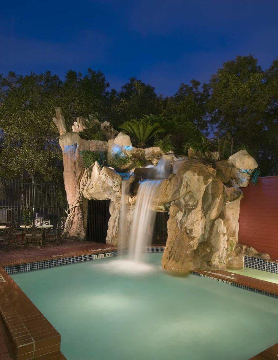 Hotel Hilton Garden Downtown-convention Center 3*