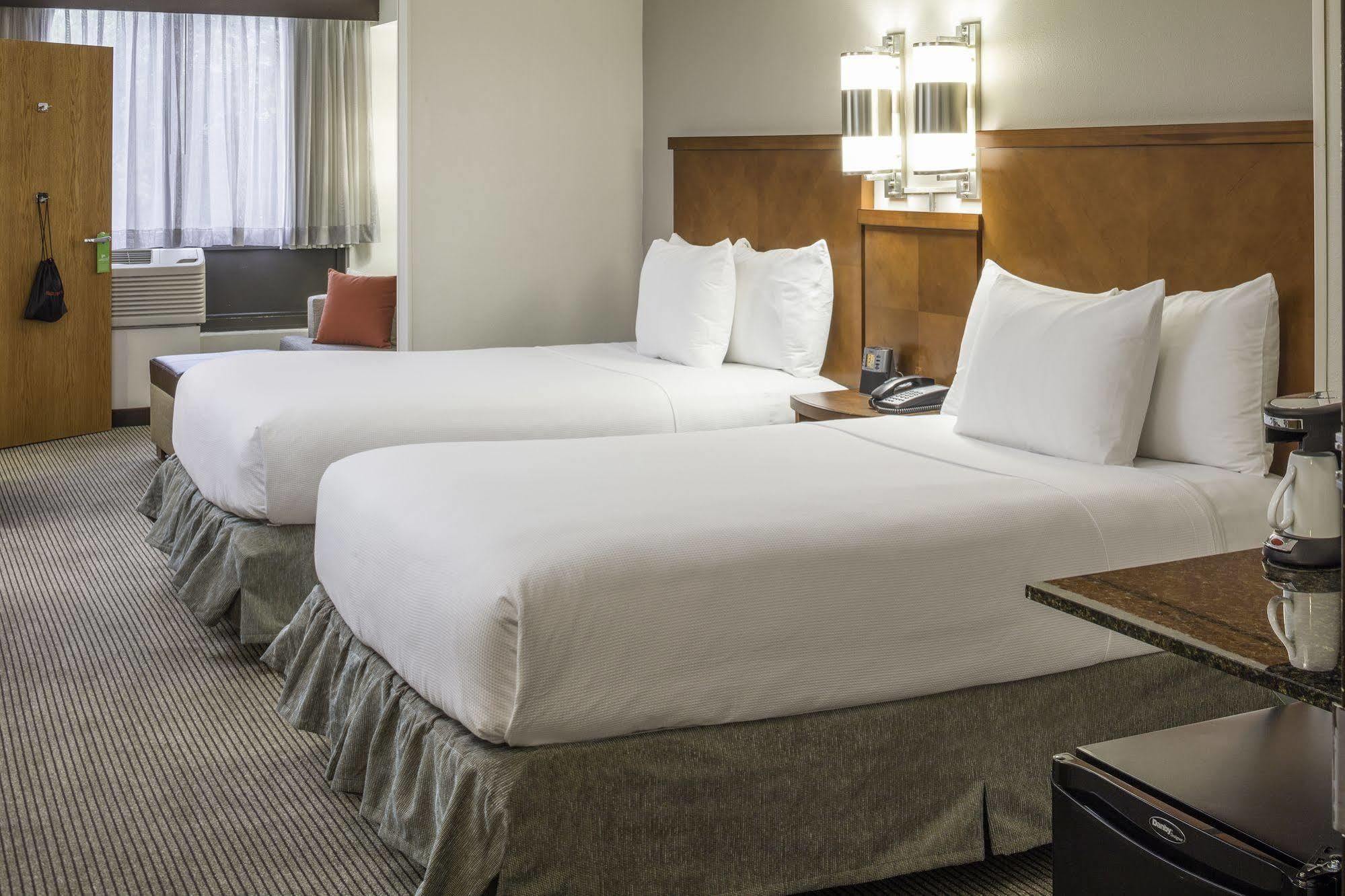 Hyatt Place Arboretum