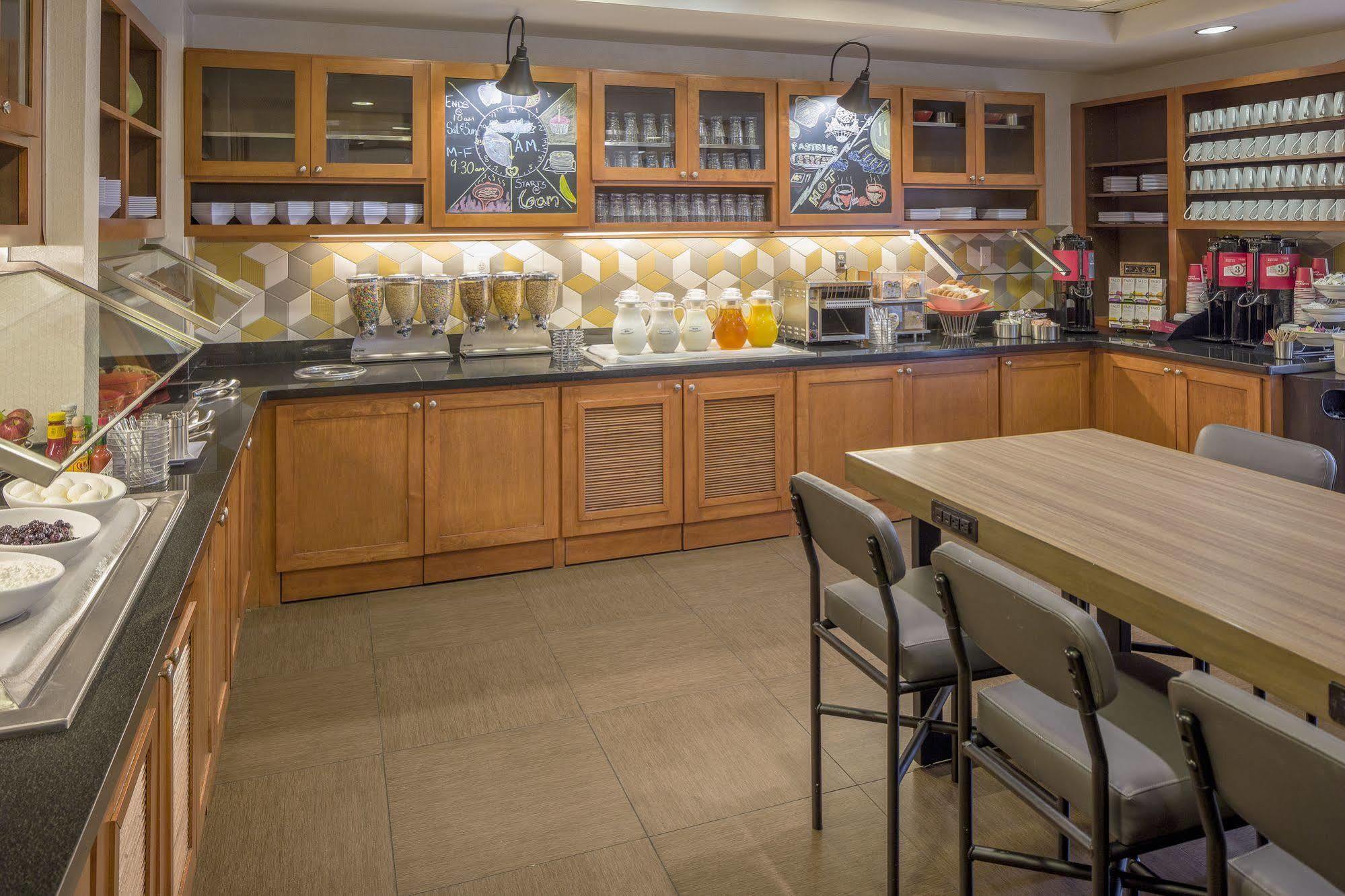 Hyatt Place Arboretum Hotel Austin