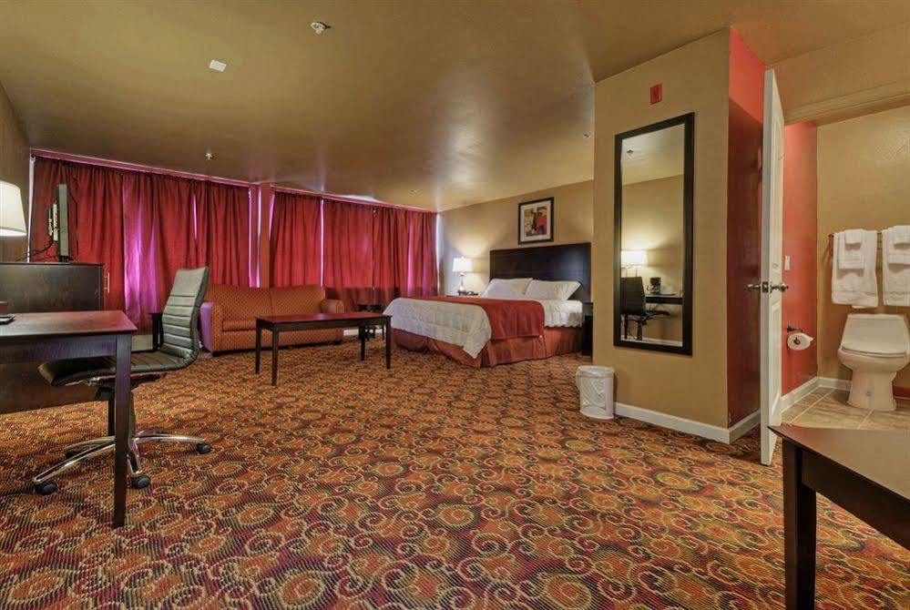 Peers Hotel 3*