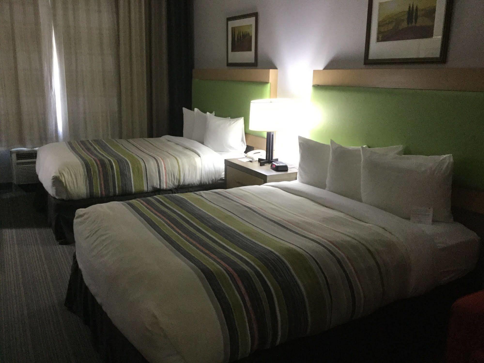 Country & By Radisson, Austin-university, Tx Hotel