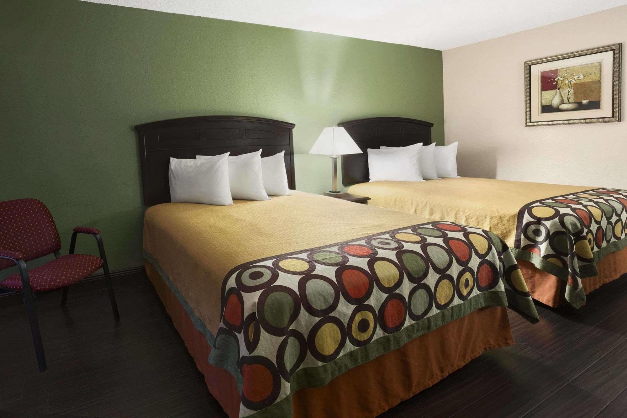 Super 8 By Wyndham University/downtown Area Motel Austin