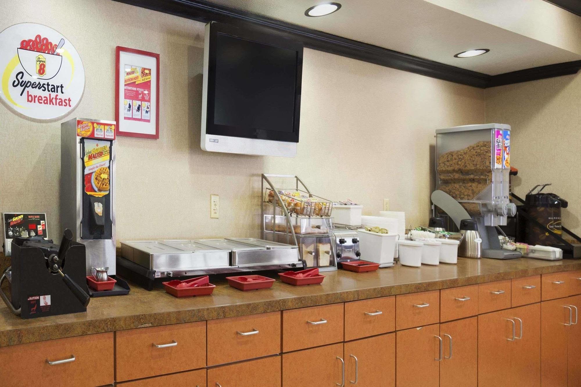 Super 8 By Wyndham University/downtown Area 2* Austin