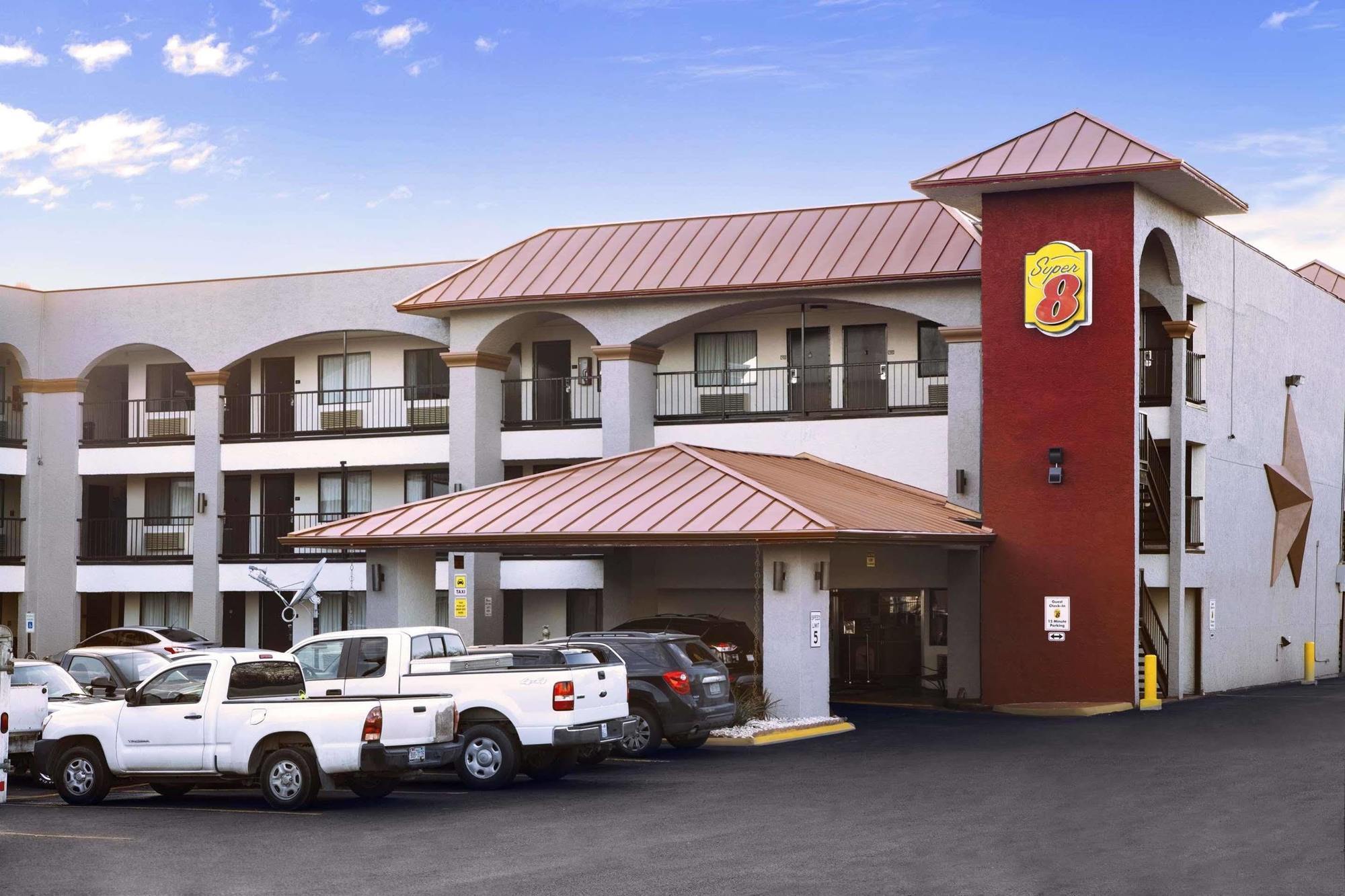 Super 8 By Wyndham University/downtown Area 2* Austin