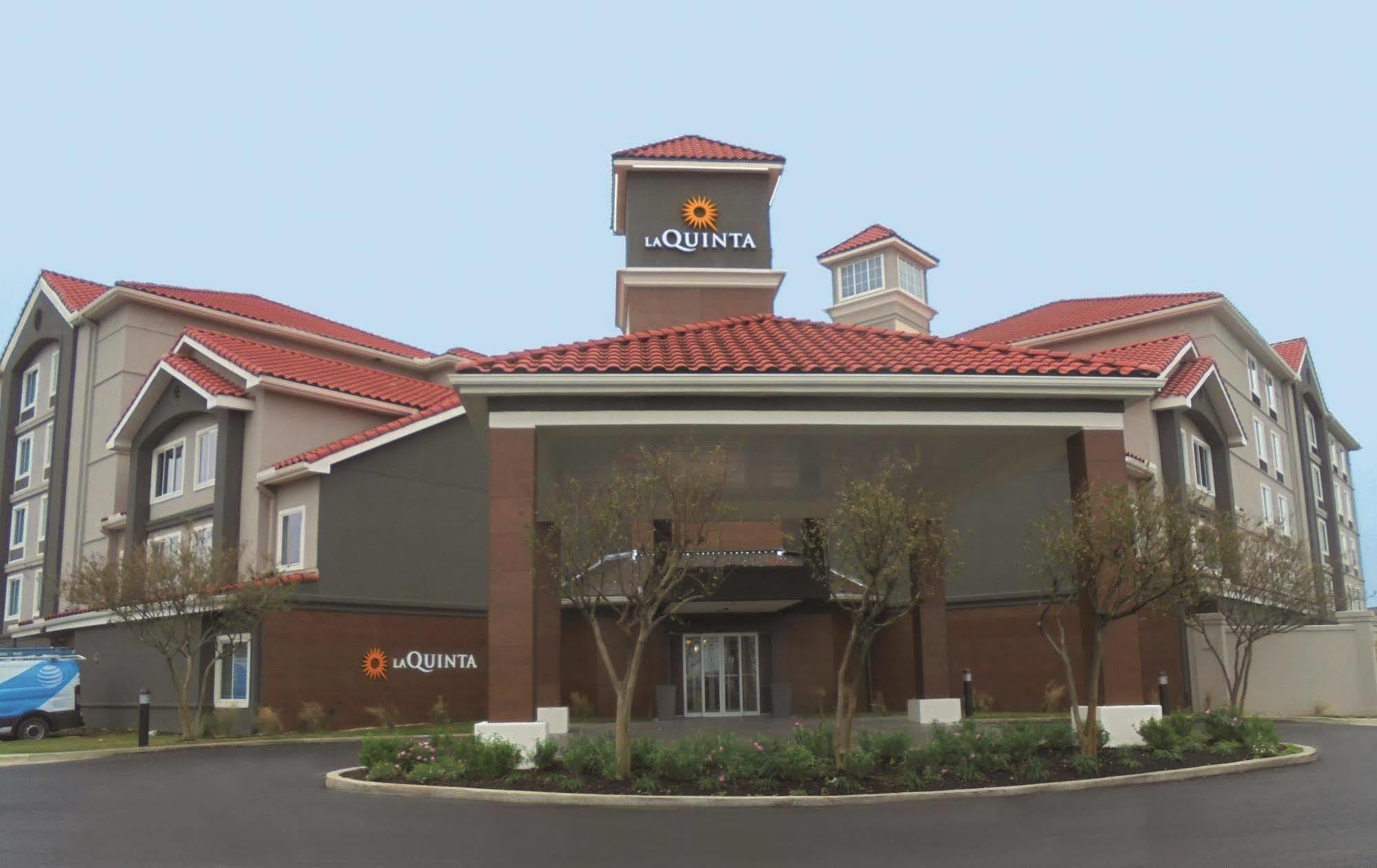 La Quinta By Wyndham Airport 3*