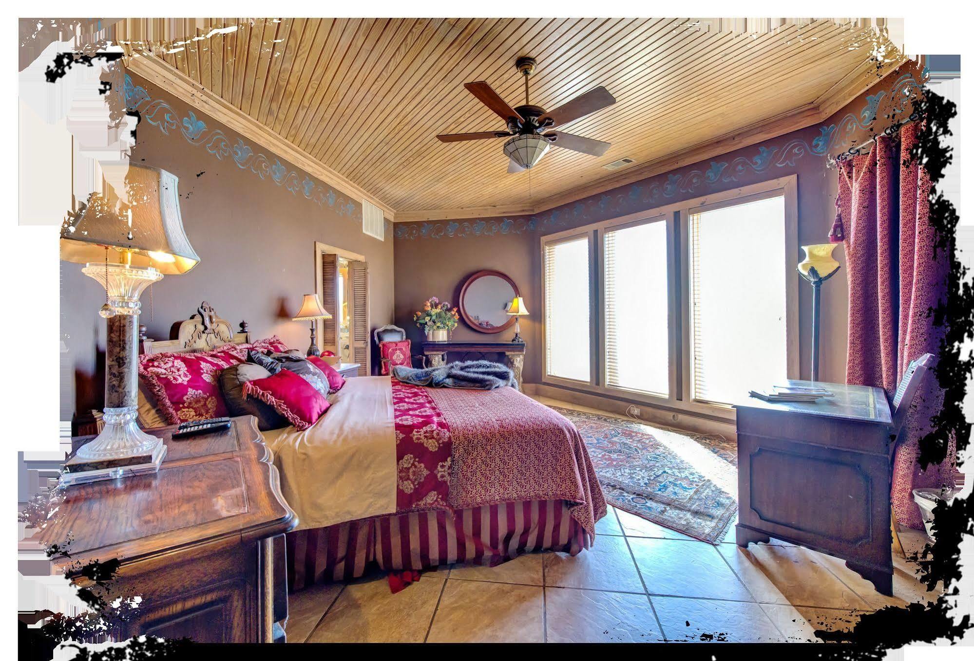 La Villa Vista Bed & Breakfast