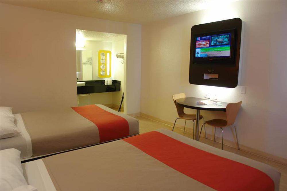 Hotel 6-austin, Tx - North Austin